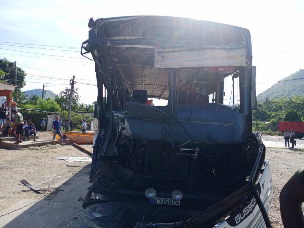 Accidente masivo en Melgarejo en Santiago de Cuba 2 300972664 855103945477768 3134717908286958611 n