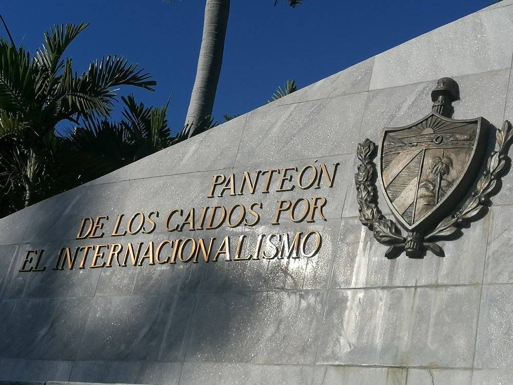 Desde Santiago de Cuba nuevamente el tributo a los héroes y mártires de esta tierra (+Fotos) 7 317848161 845804393430193 6318786093298149745 n
