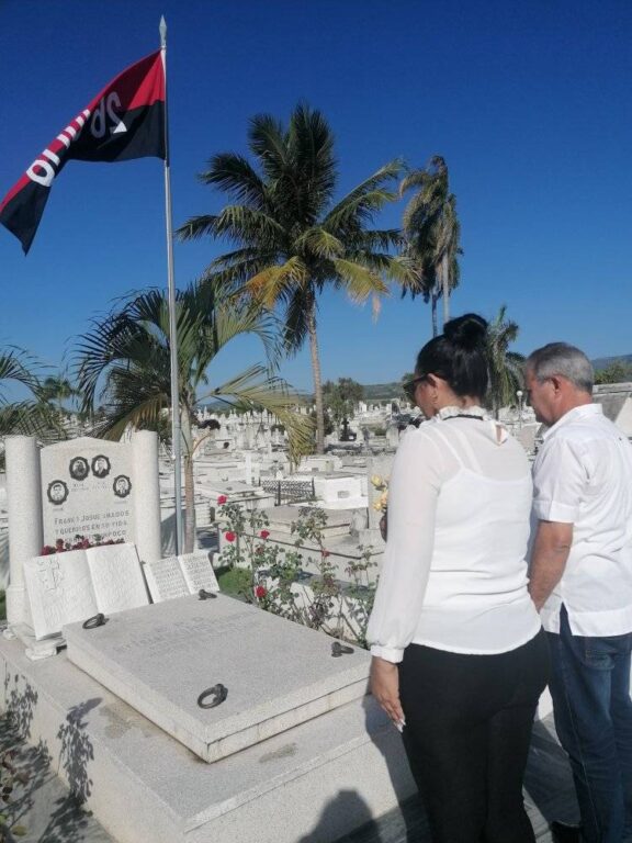 Desde Santiago de Cuba nuevamente el tributo a los héroes y mártires de esta tierra (+Fotos) 2 318603845 845804316763534 8343728280302595556 n