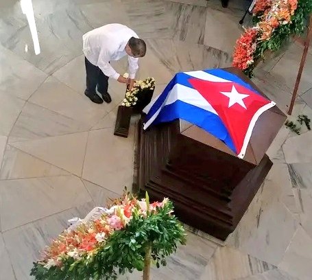 Homenaje de las FAR a los Padres Fundadores de la Nación 2 Fi 7SqMXwAEmd0P 1