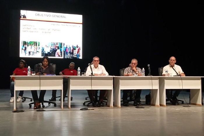 Celebrar en Santiago los 65 años de la Revolución es compromiso 1 Celebrar en Santiago los 65 años de la Revolución es compromiso