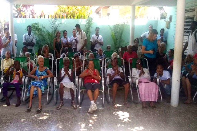 Atención al adulto mayor, prioridad del sistema de salud 1 Atención al adulto mayor, prioridad del sistema de salud