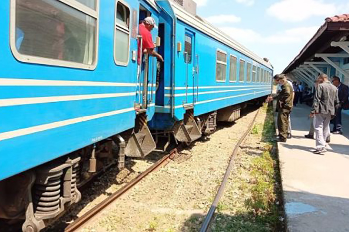 Descarrilamiento de tren en Granma sin daños a pasajeros