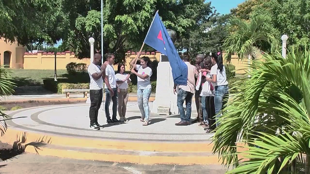 Abanderan a los Delegados al Consejo Nacional de la Brigada de Instructores de Arte