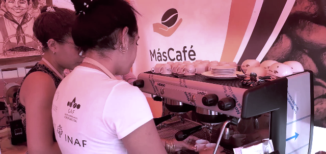 En Contramaestre expo venta de café por la Estación Experimental Agroforestal de Tercer Frente