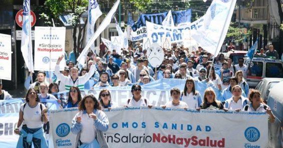 Trabajadores de la Sanidad argentina exigen aumento salarial