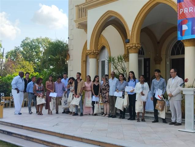 Jóvenes cubanos ganan boleto para viajar a Olimpiadas de París 2024