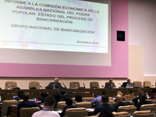 Exponen marcha de la bancarización ante diputados