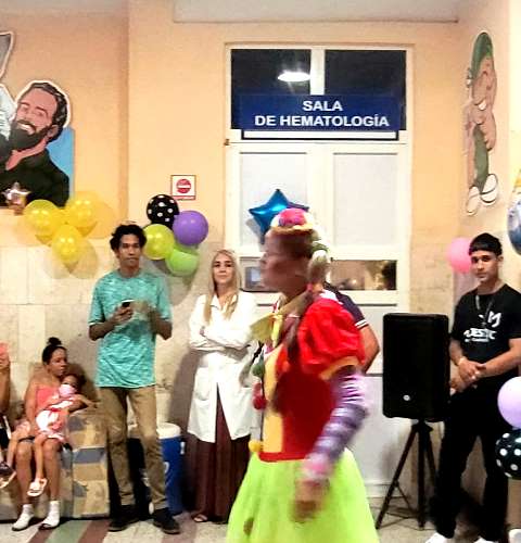 Desarrollan emotiva actividad por el Día Mundial contra el Cáncer en el Hospital Infantil Sur de Santiago (+Fotos) 3 WhatsApp Image 2025 02 04 at 7.37.46 PM