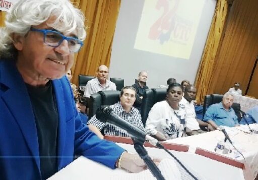 De Italia, las manos solidarias de Tino