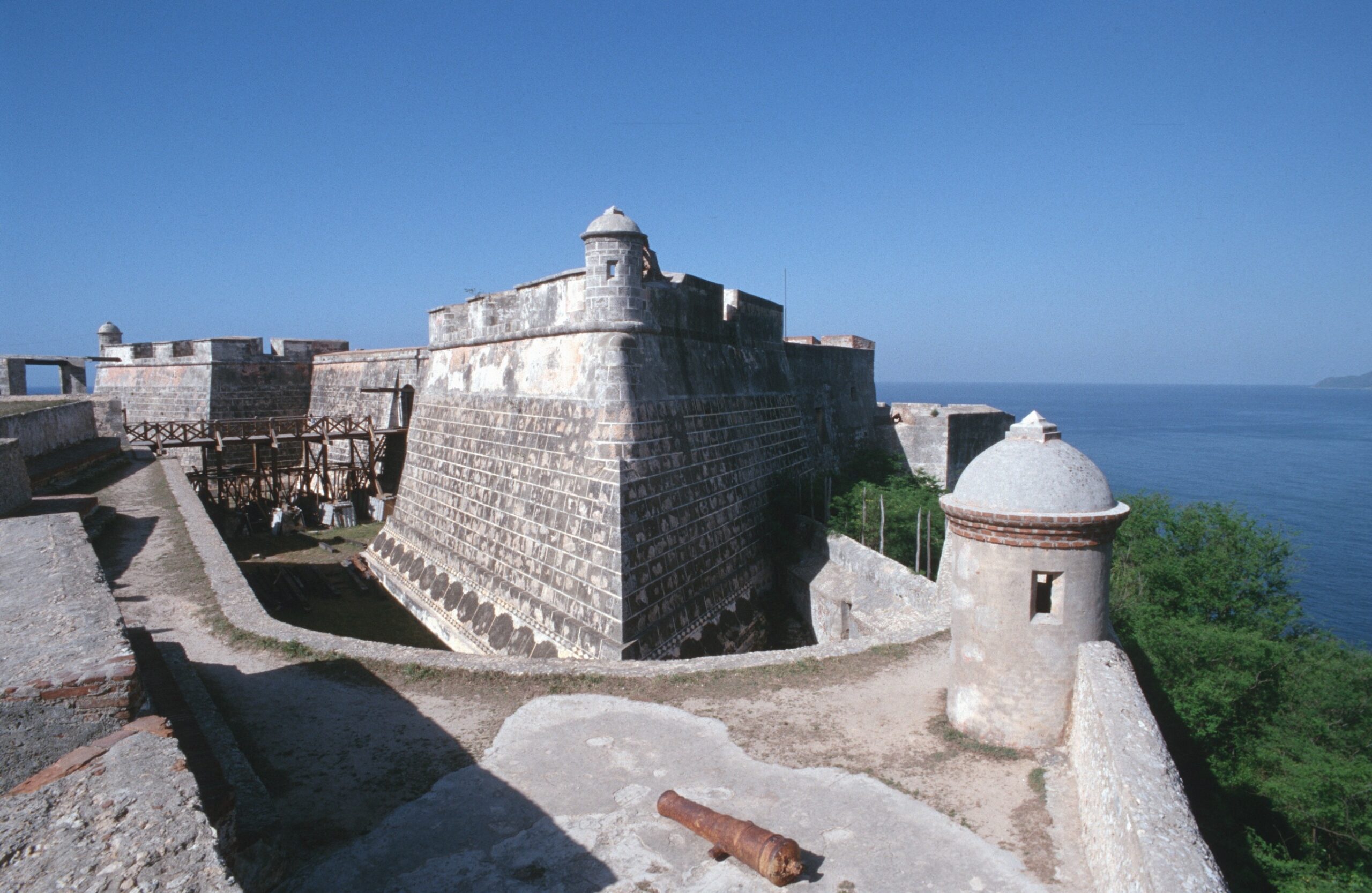 El Castillo de San Pedro de la Roca, vigía eterno de Santiago de Cuba