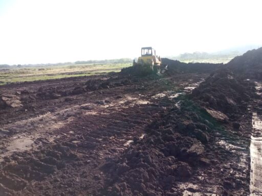 Brigadas especializadas de la provincia laboran en el primero de los dos parques solares con que contará San Luis
