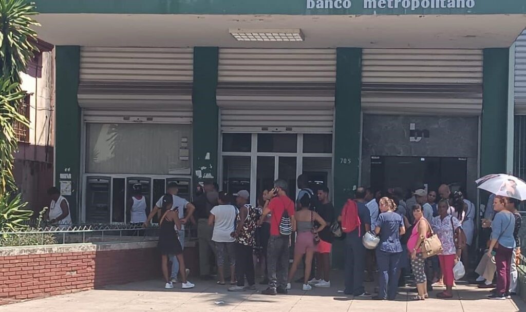 La paradoja de la bancarización en Cuba: Facilidad digital vs escasez de efectivo 1 bancarizacion 2