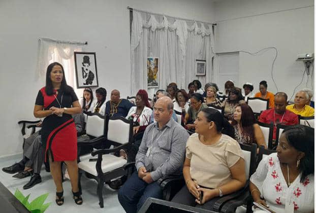 Destaca evento científico avances en la atención ginecobstétrica