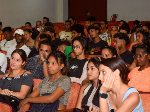 Apoyan universitarios voluntad de dialogar para trazar soluciones
