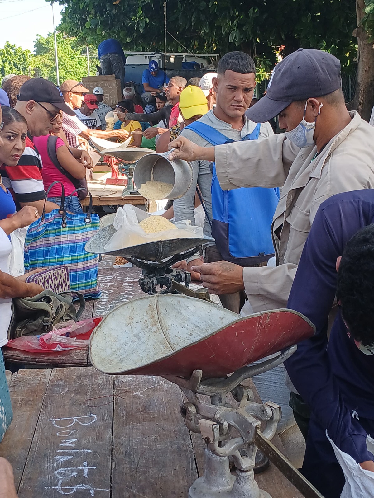 Ferias agropecuarias cada sábado en Santiago de Cuba