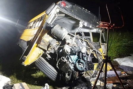 Accidente de tránsito en la carretera Bayamo-Las Tunas deja dos fallecidos y casi una treintena de lesionados