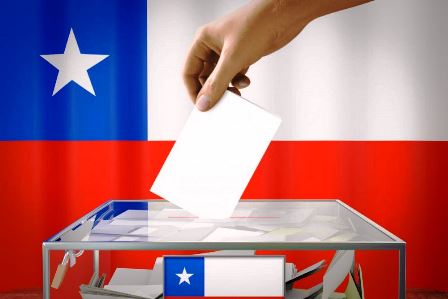 A contrarreloj, partidos de Chile discuten candidaturas al Parlamento
