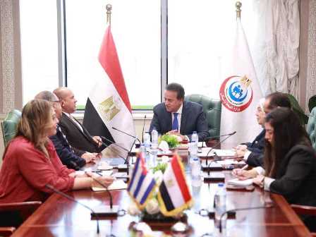 Egipto y Cuba reafirman interés en fortalecer vínculos en salud
