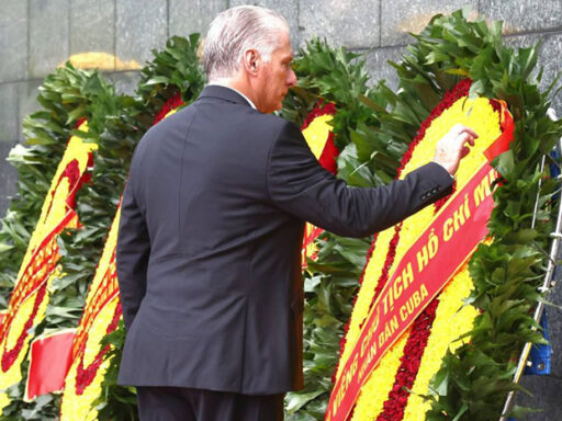 Prosigue Díaz-Canel agenda de trabajo en Vietnam