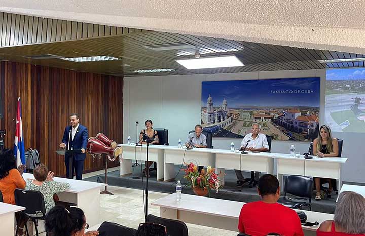 Fundación Caguayo: 30 años para las artes monumentales y aplicadas