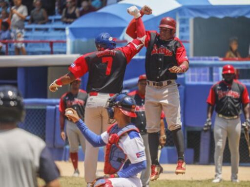Serie Nacional de Béisbol: Avispas pasan escoba en el Guillermón