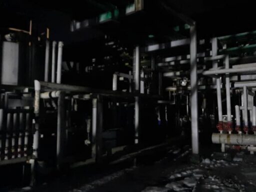 Extinguen incendio en Central Eléctrica Fuel Renté sin reportes de heridos