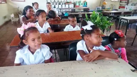 Centros educacionales en Segundo Frente abrieron sus aulas
