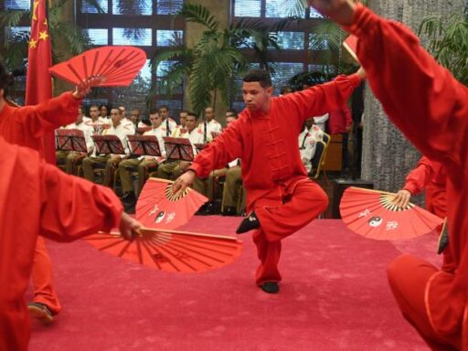Cuba y China: la fuerza ilimitada de dos revoluciones genuinas