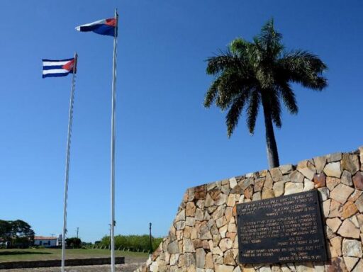 El hilo eterno de la independencia (+Video)