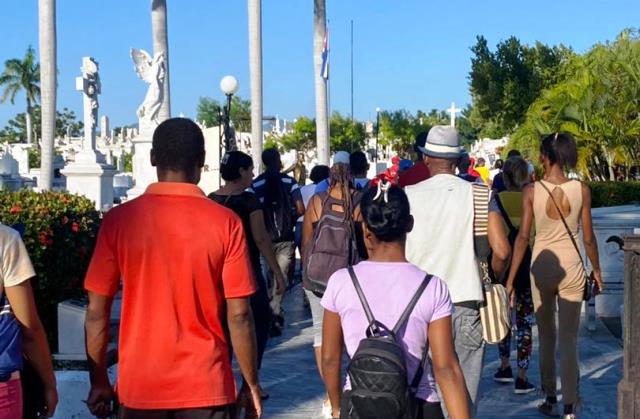 Rindieron trabajadores del Inder homenaje a la Cultura Cubana en su día