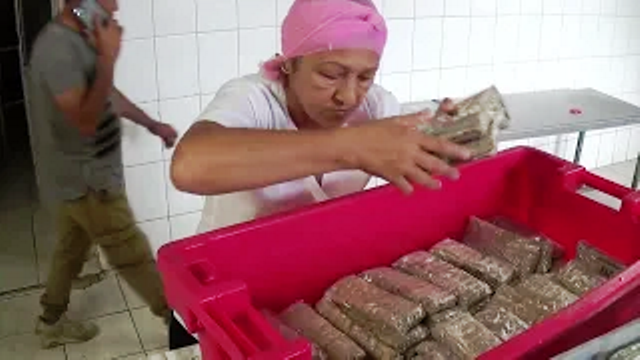 Aumentan producciones de alimentos ante el inminente paso del huracán Melissa por Santiago de Cuba
