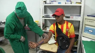 Pobladores de Tercer Frente rinden homenaje a Fidel Castro con donaciones masivas de sangre