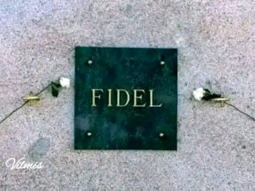 Honran a Fidel los santiagueros a  9 años del depósito  de sus cenizas en el Cementerio Santa Ifigenia (+Fotos)