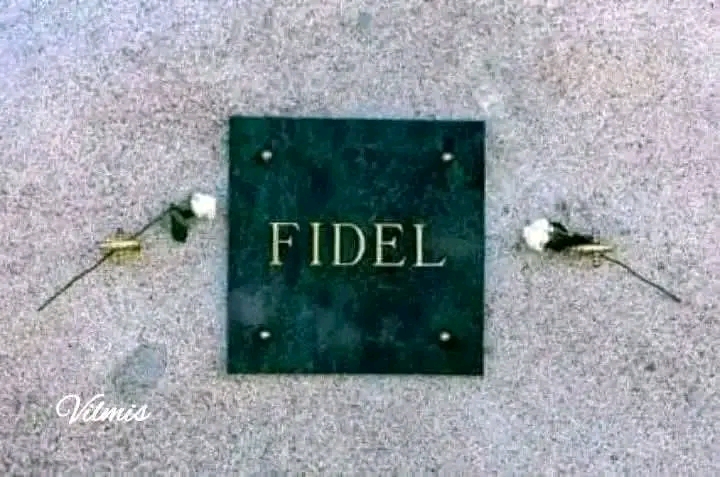 Honran a Fidel los santiagueros a  9 años del depósito  de sus cenizas en el Cementerio Santa Ifigenia (+Fotos)