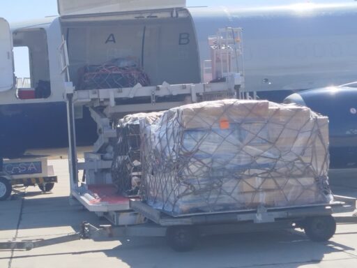 Arriba donativo a Santiago de Cuba proveniente de Lamentin