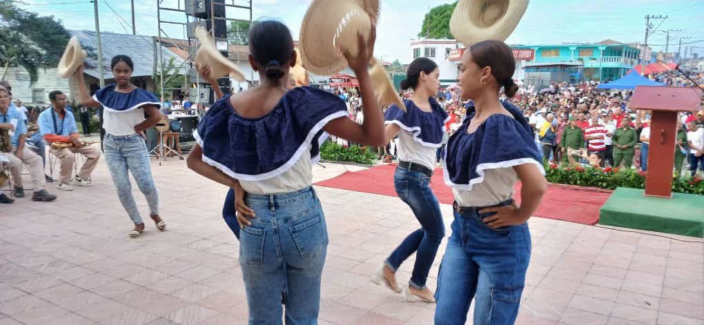 La magia que nace del alma: San Luis vibra en el día del Trabajador  de la Cultura (+Fotos)