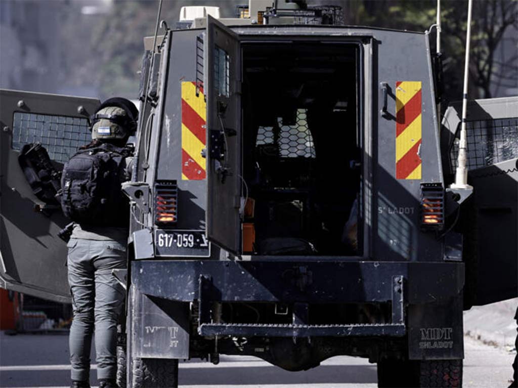 Al menos 46 palestinos arrestados en redadas israelíes en Cisjordania