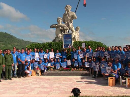 Reconocen a integrantes del Contingente de Linieros «Desembarco del Granma» en Tercer Frente(+Fotos)