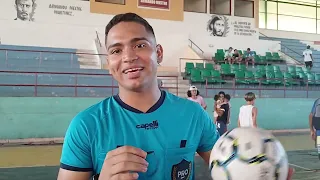 Médico Santiaguero comparte la profesión con el arbitraje