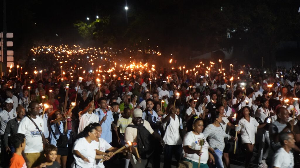 Realizan en Santiago de Cuba marcha de las Antorchas