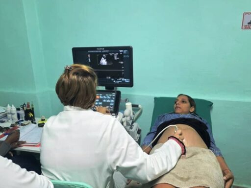 Fortalecen capacidades para el diagnóstico prenatal en Santiago de Cuba 