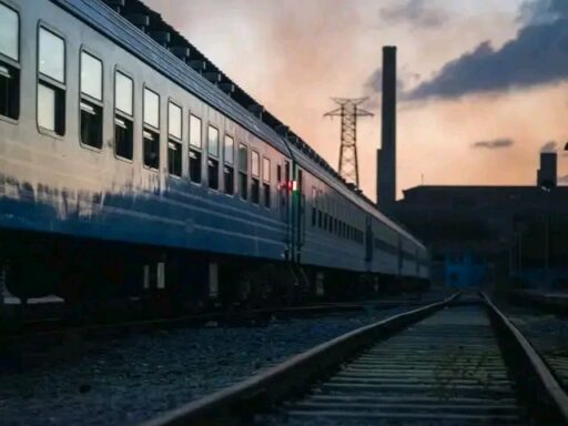 Operativo de Transporte Coordinado Garantiza el Regreso de Estudiantes Universitarios a Santiago de Cuba