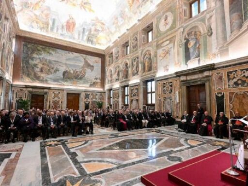León XIV lamentó gastos en guerras que deberían destinarse a la salud