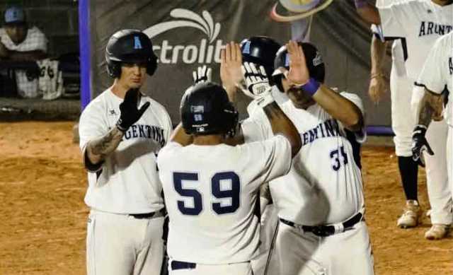 Argentina silenció a Cuba en Panamericano de sóftbol masculino