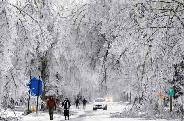 Bajo efecto de fuerte tormenta invernal parte de EEUU