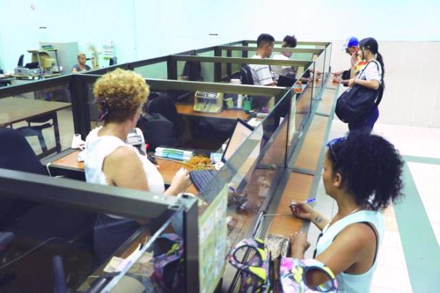 Informan estrategia multisectorial para garantizar protección al pueblo y continuidad de servicios sociales