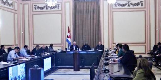 Defender la participación y el control popular en función de las prioridades del país