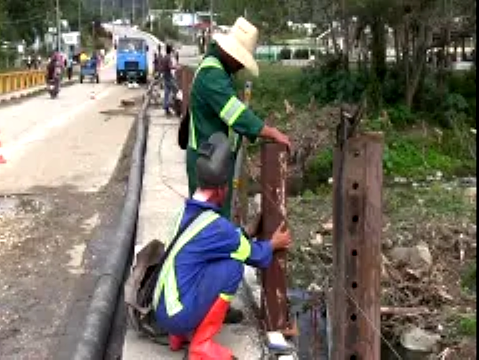 Culminan reparación de puente afectado por Melissa en Tercer Frente