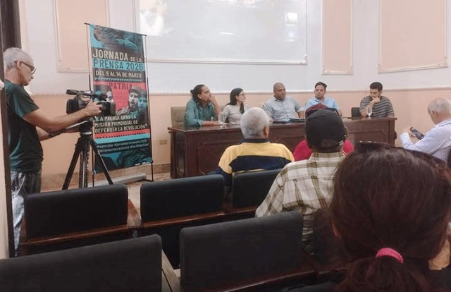 Jóvenes periodistas debaten sobre ética y desafíos digitales